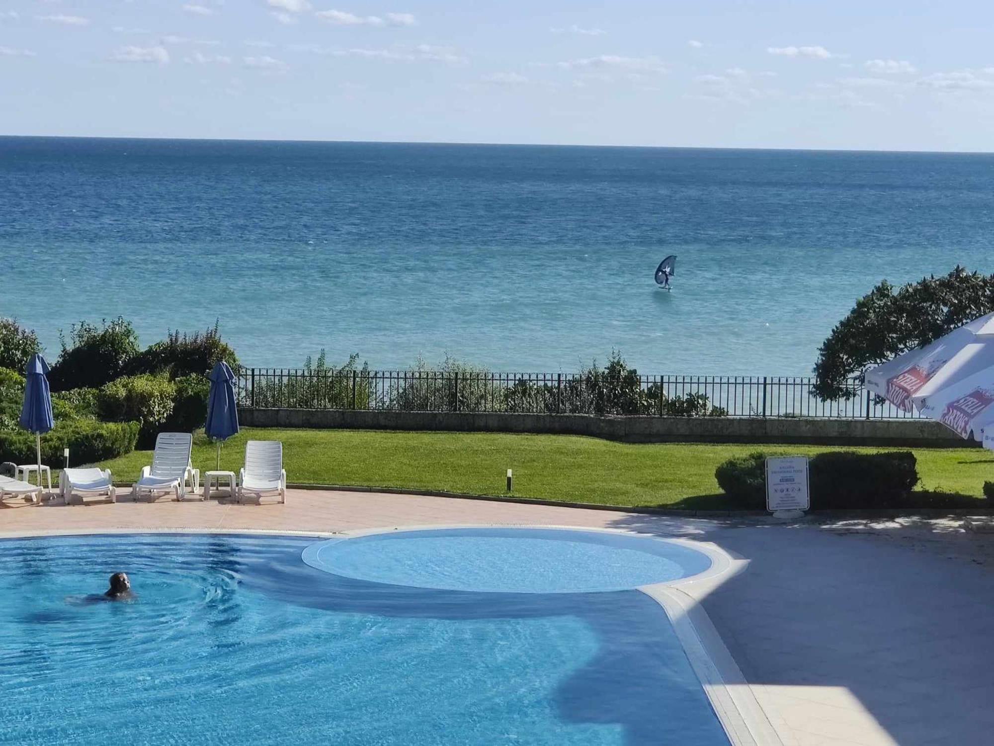 Apartament Sun And Flowers In Front Of The Sea *